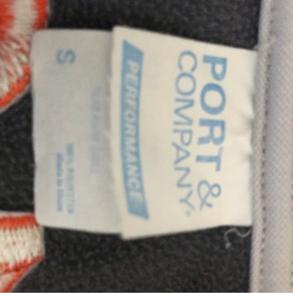 Sports pull over - Picture 3 of 3